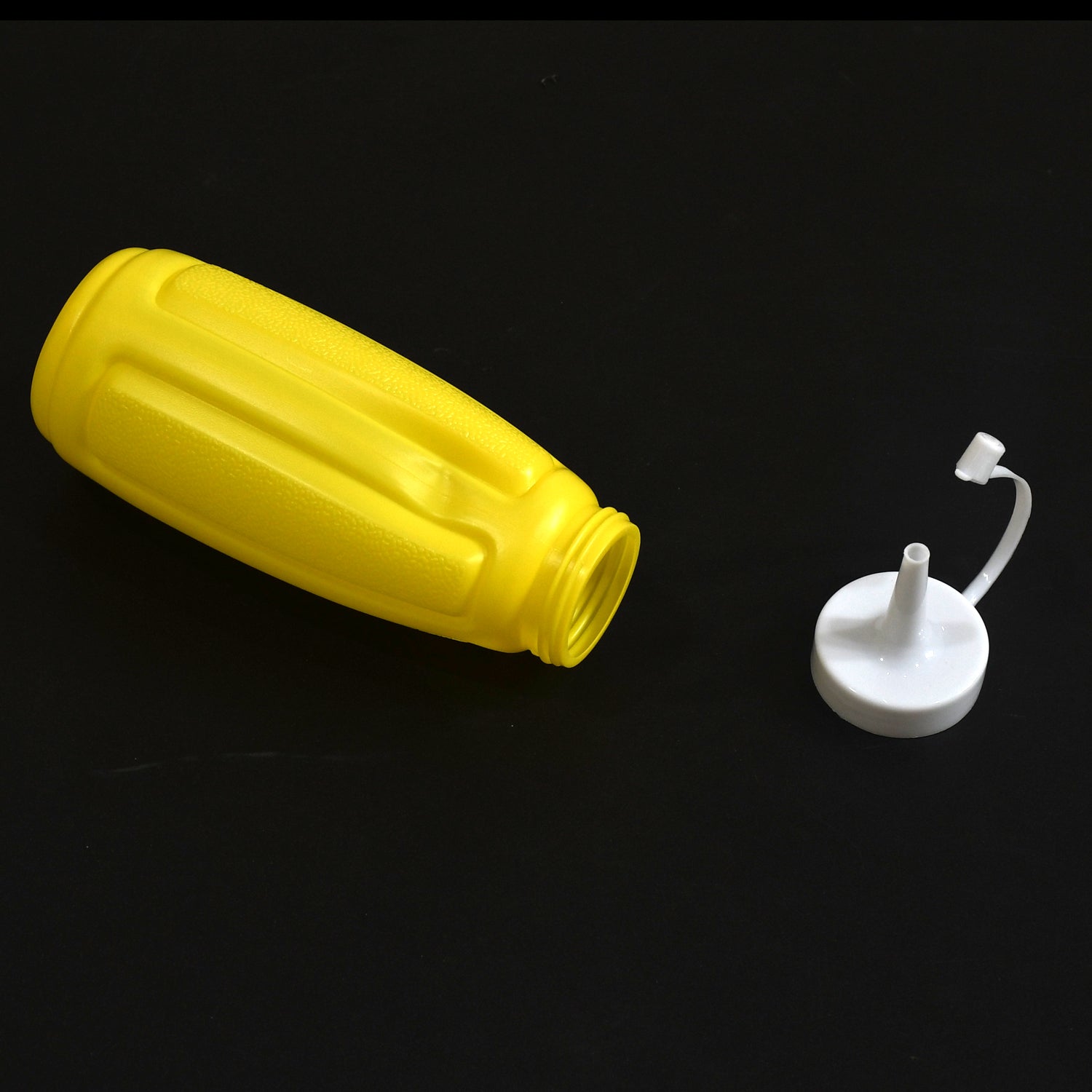 5946 Plastic Squeeze Bottle Ketchup Mustard Honey Sauce Dispenser Bottle ( 2 Pc Set )