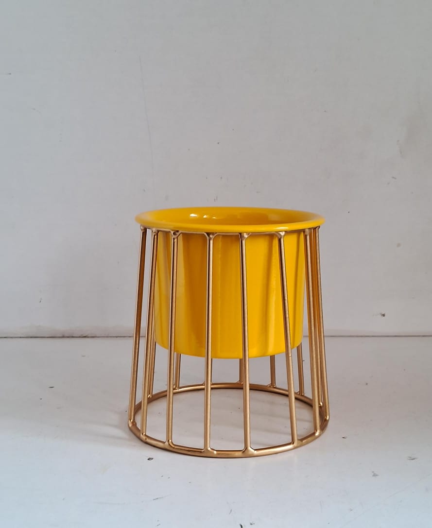 Metal Mini Pot with Stand Model No: 1341