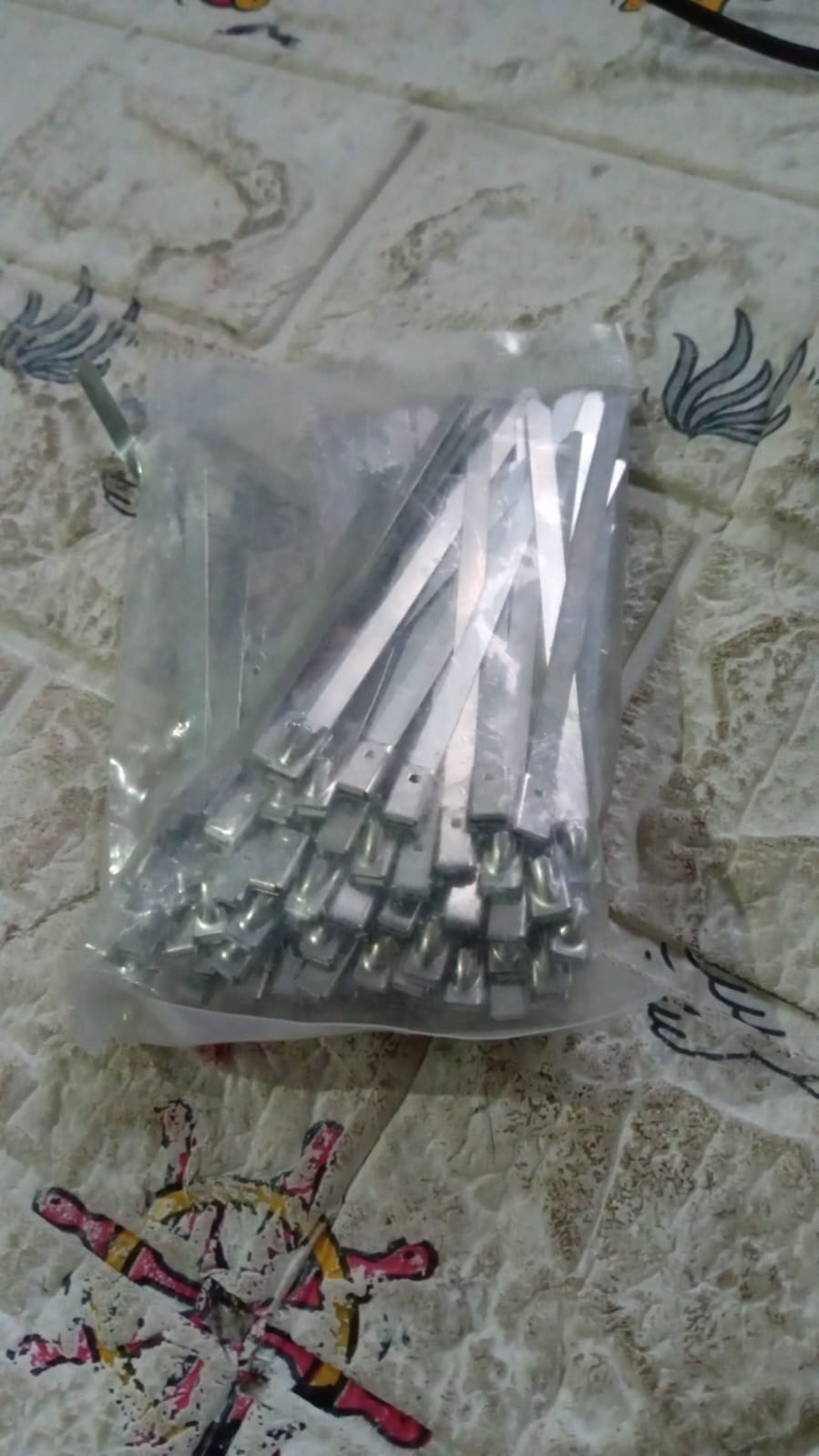 Stainless Steel Cable TIE Used for Solar, Industrial and Home Improvement Multipurpose HIGH Strength, Self-Locking Zip Ties, Multi-purpose Tie, Portable Rustproof 100Pcs Wide Application Zip Tie Set for Building ( 4.6x200MM & 4.6x100MM /  100 pcs Set)