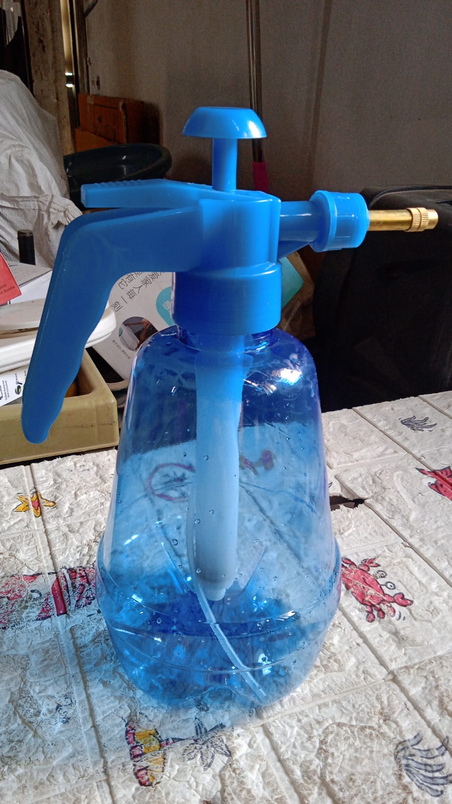 640 Garden Pressure Sprayer Bottle 1.5 Litre Manual Sprayer